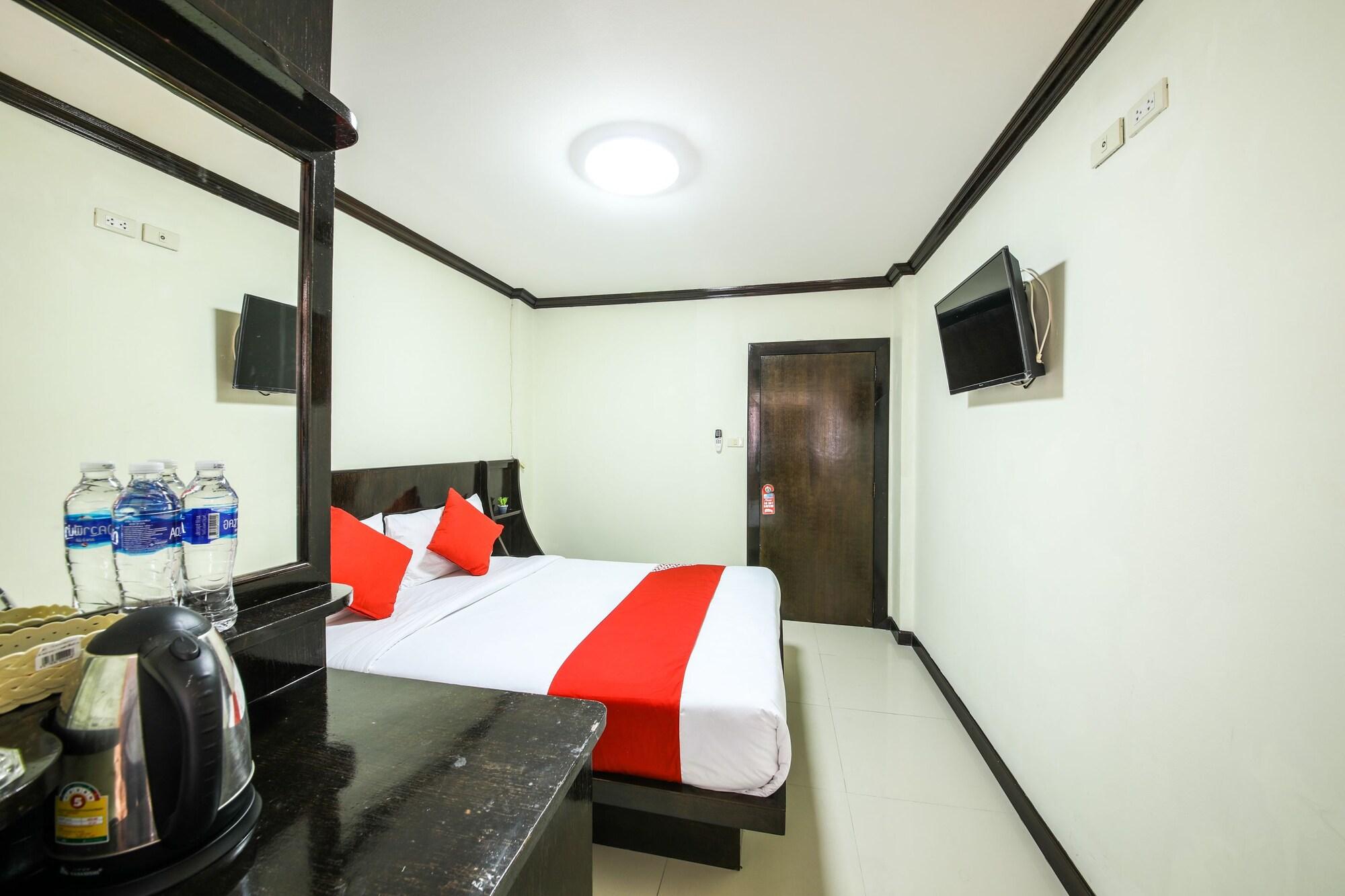 Oyo 118 Beach Walk Stay Patong Экстерьер фото